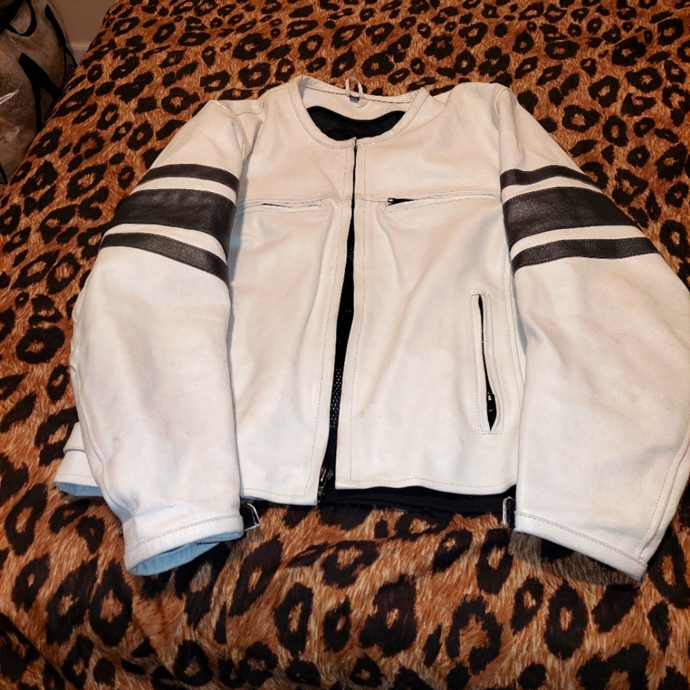Armored vented leather motorcycle jacket